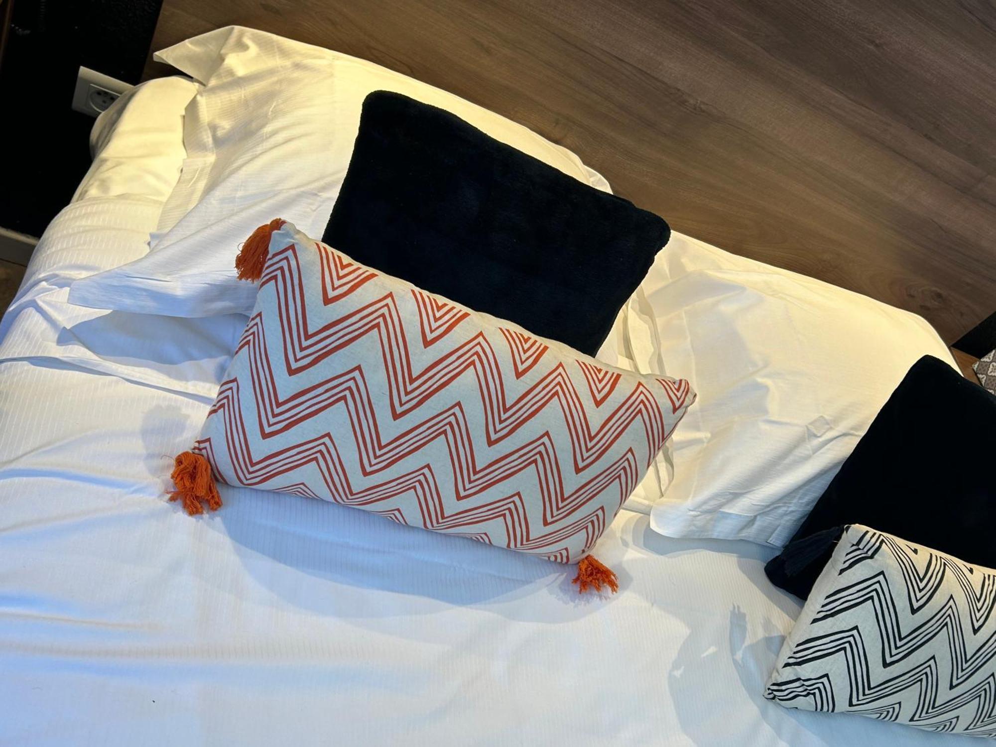 Ath Hotel Athenee Канни Екстер'єр фото